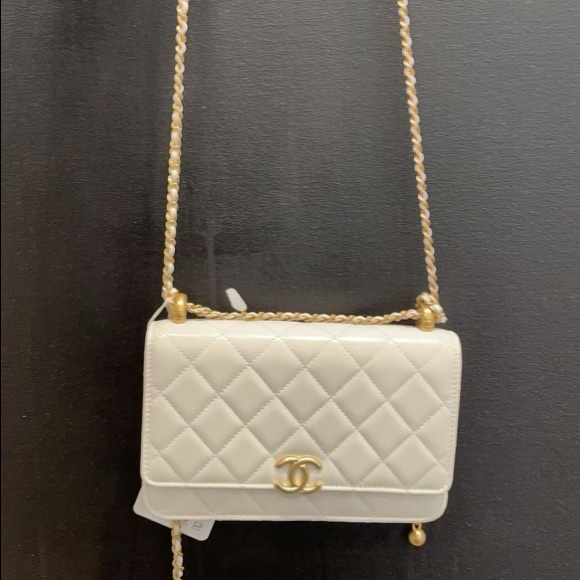 New Chanel Perfect Fit Adjustable Woc White Gold - Picture 9 of 11